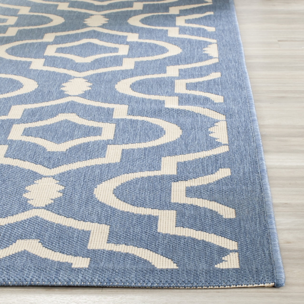Safavieh Courtyard Lavern Geometric Indoor/Outdoor Area Rug, Blue/Beige, 4' x 5'7"