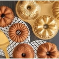 thumbnail image 2 of Nordic Ware 91377 Molde para Bundt Quartet de 9 tazas Nordic Ware, Dorado Nordic Ware NA, 2 of 3