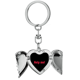 thumbnail image 1 of Necesito una tarjeta de crédito internacional. Llavero de alas de ángel en forma de corazón, 1 of 3