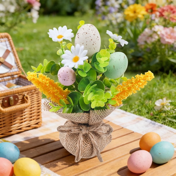 Corona de huevos de Pascua | Corona artificial para decoración de puertas interiores y exteriores | Adorno colgante de jardín primaveral con huevos de plástico | Arreglo floral de 24 cm