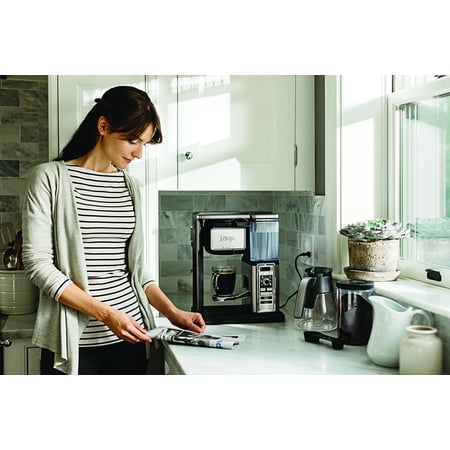 Best Ninja Coffee Bar Glass Carafe System (CF090) deal Best Ninja Coffee Bar Glass Carafe System (CF090) deal
