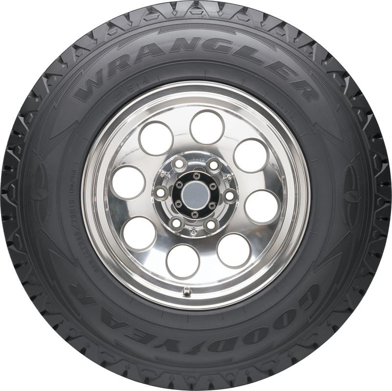 Goodyear Wrangler SilentArmor 235/75R16 109 T Tire 