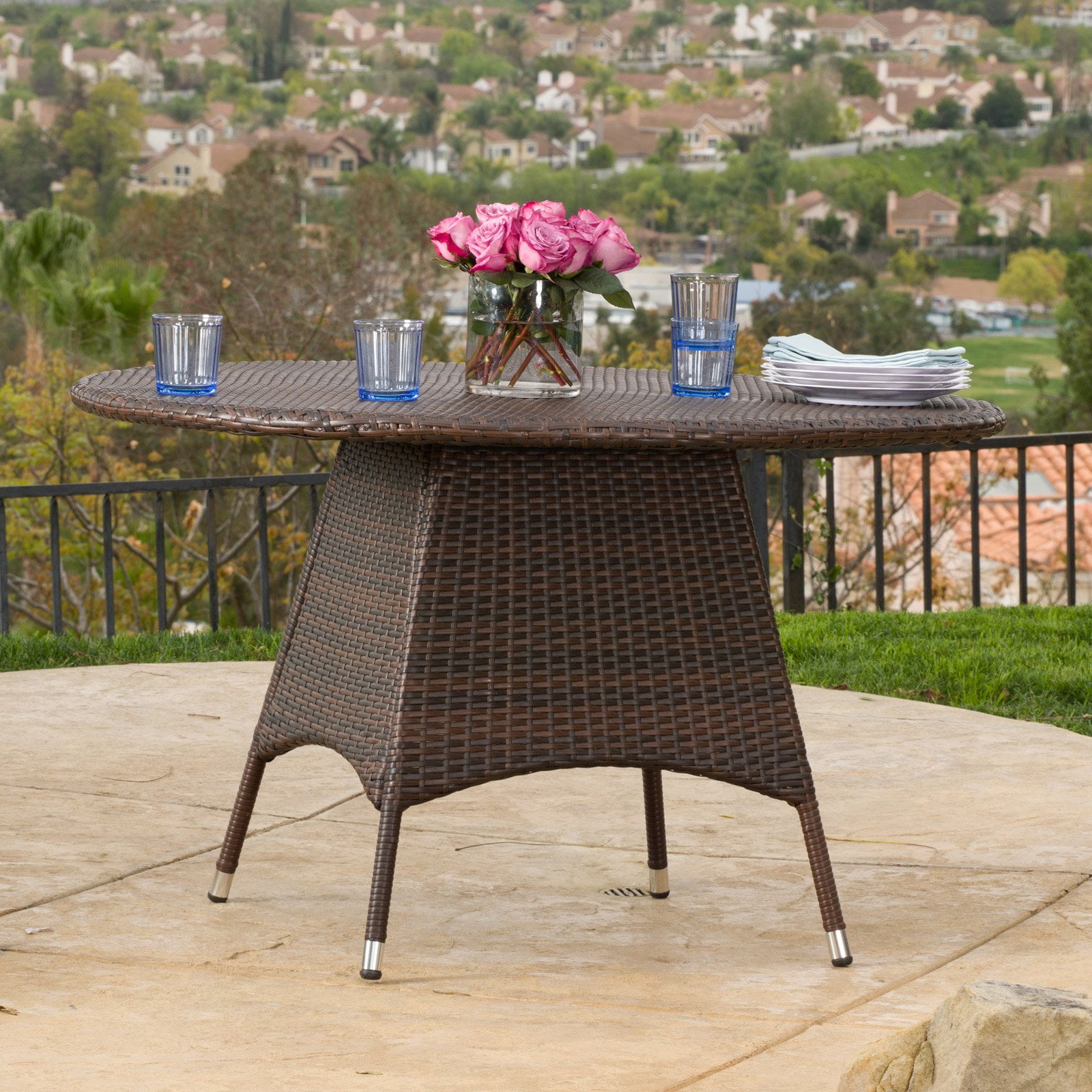 Round Outdoor Dining Table For 8