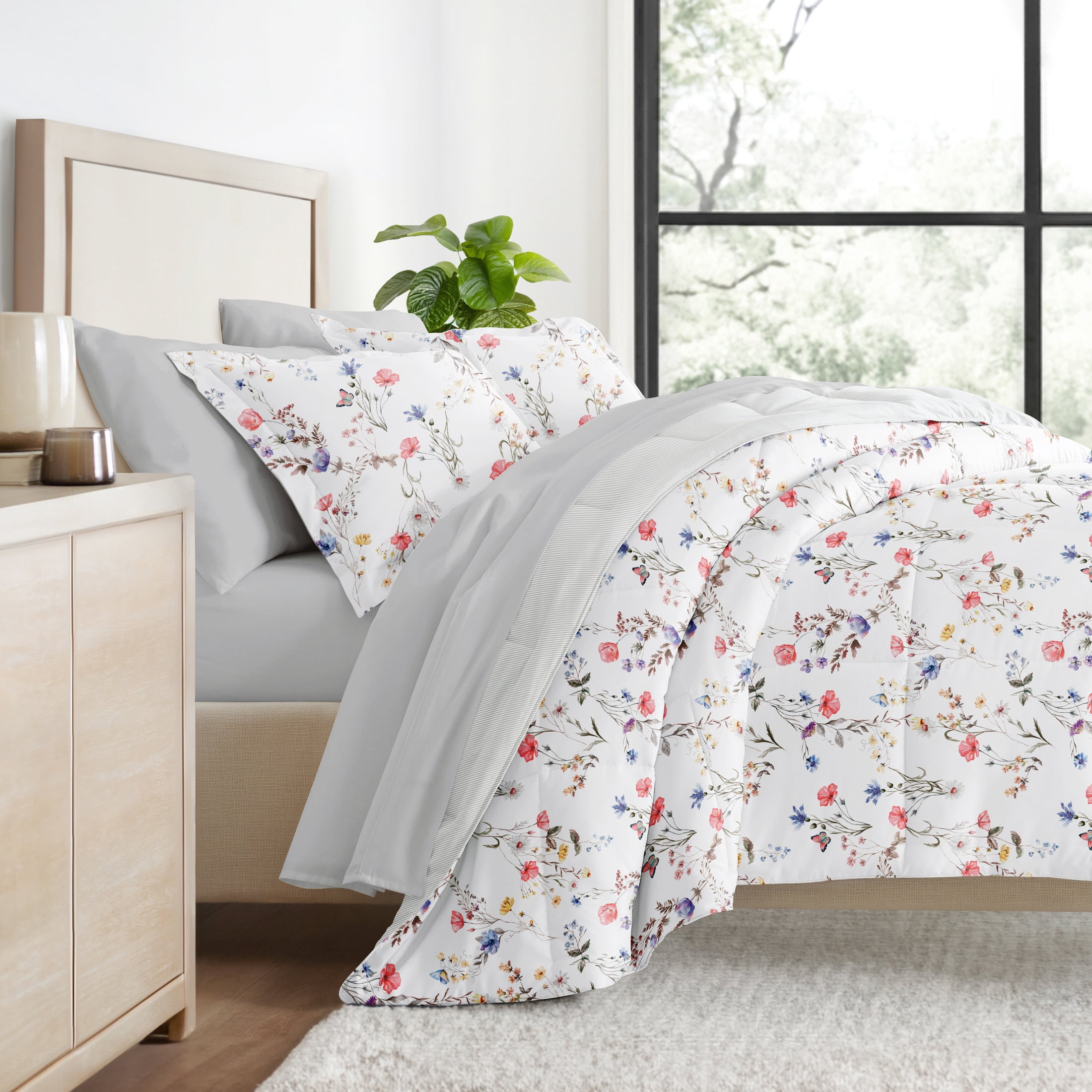 Comfort Canopy - California King Bedding Bundle, Patterned Microfiber Comforter and Solid Sheet Set in Meadow Floral Stripe Pink