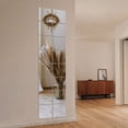 thumbnail image 4 of Espejo de pared Delma Home Gym de cristal, 30,5 x 30,5 cm, 4 of 6