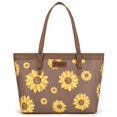 thumbnail image 1 of Bolsa Montana West Wrangler con estampado floral y girasol, color caqui, 42 x 11 x 26 cm, 1 of 5