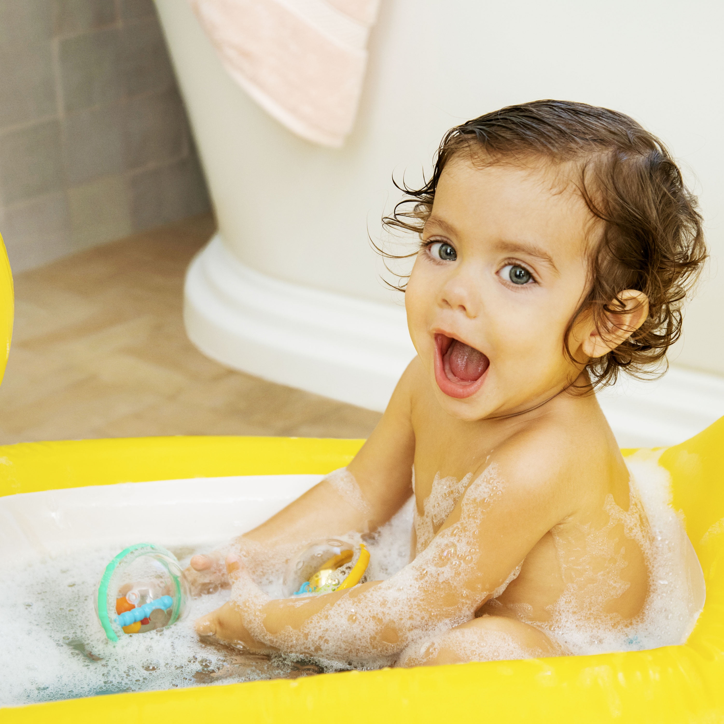 munchkin float and play