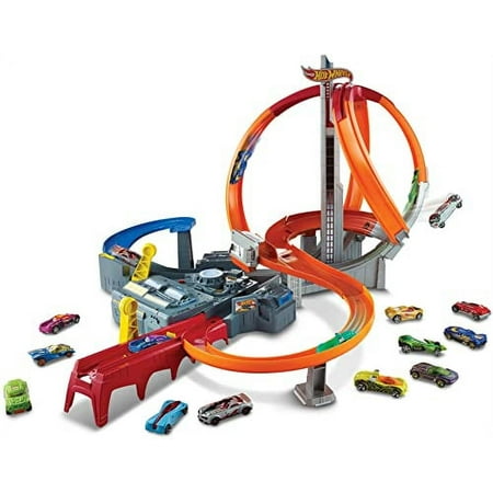 Hot Wheels Track Set with 1 Toy Car, Multi-Lane, Motorized Track with 3 Crash Zones, Spin Storm Racetrack