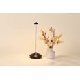 thumbnail image 4 of Lámpara de mesa LED inalámbrica Zafferano Pina Pro (negra) Aluminio con recubrimiento en polvo Regulable táctil Interior Exterior Base de carga por contacto Enchufe EE. UU. 114A 29 cm, 4 of 7