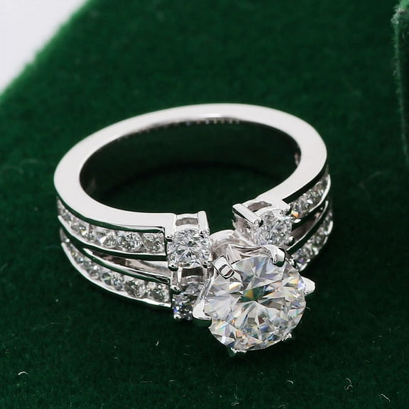 Veda Jewel 2 Ct Round Cut Diamond Ring - 14K White Gold Plated Split Shank Ring - Unique Design for Women - Celebrate Your Love with This Stunning Piece - Timeless Keepsake for Special Occasions