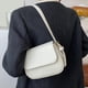 thumbnail image 5 of Bolso bandolera para mujer, bolso de un solo hombro, bolso para las axilas, bolso clásico de moda, Blanco, 5 of 8
