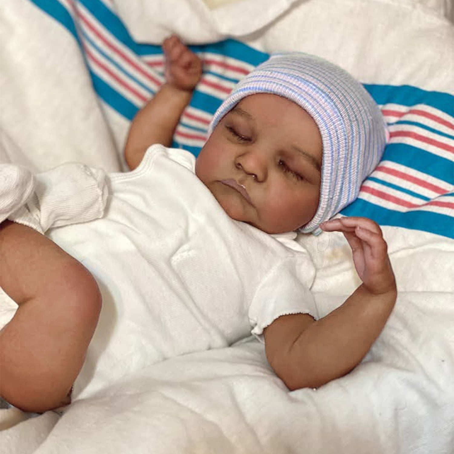 iCradle Finished 18 Inch 45 cm Lifelike Reborn Baby Dolls Girl Realistic Newborn Baby Doll Cloth Body Adorable Real Life Cuddly Asleep Baby Doll Xmas Birthday Gift for Kids Age 3+