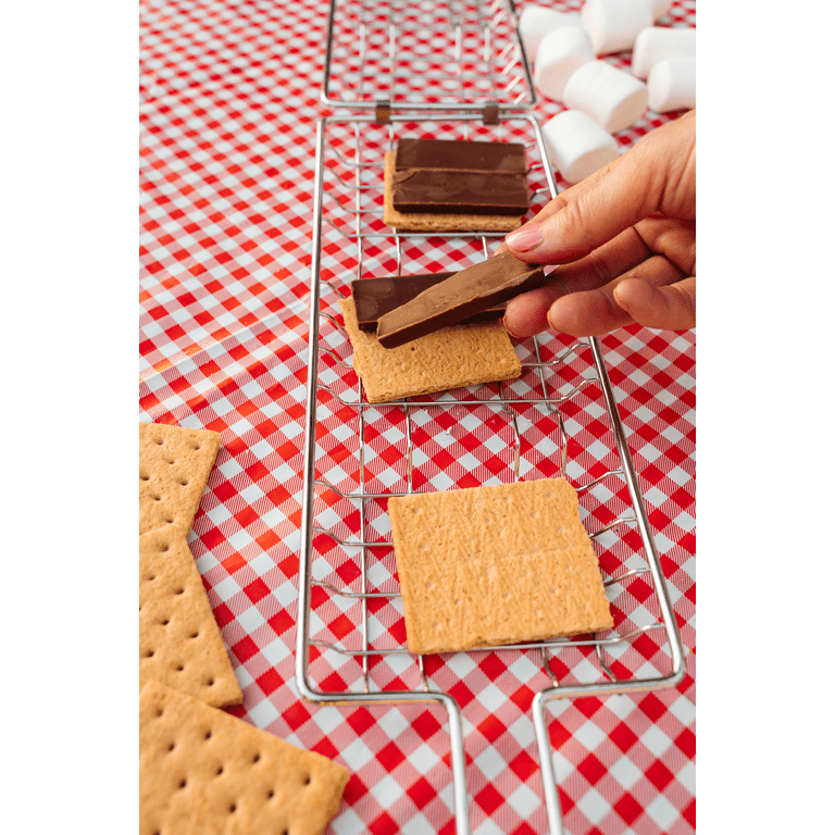 Coghlan's Camper's S'mores Grill with 17-Inch Handle photo 3