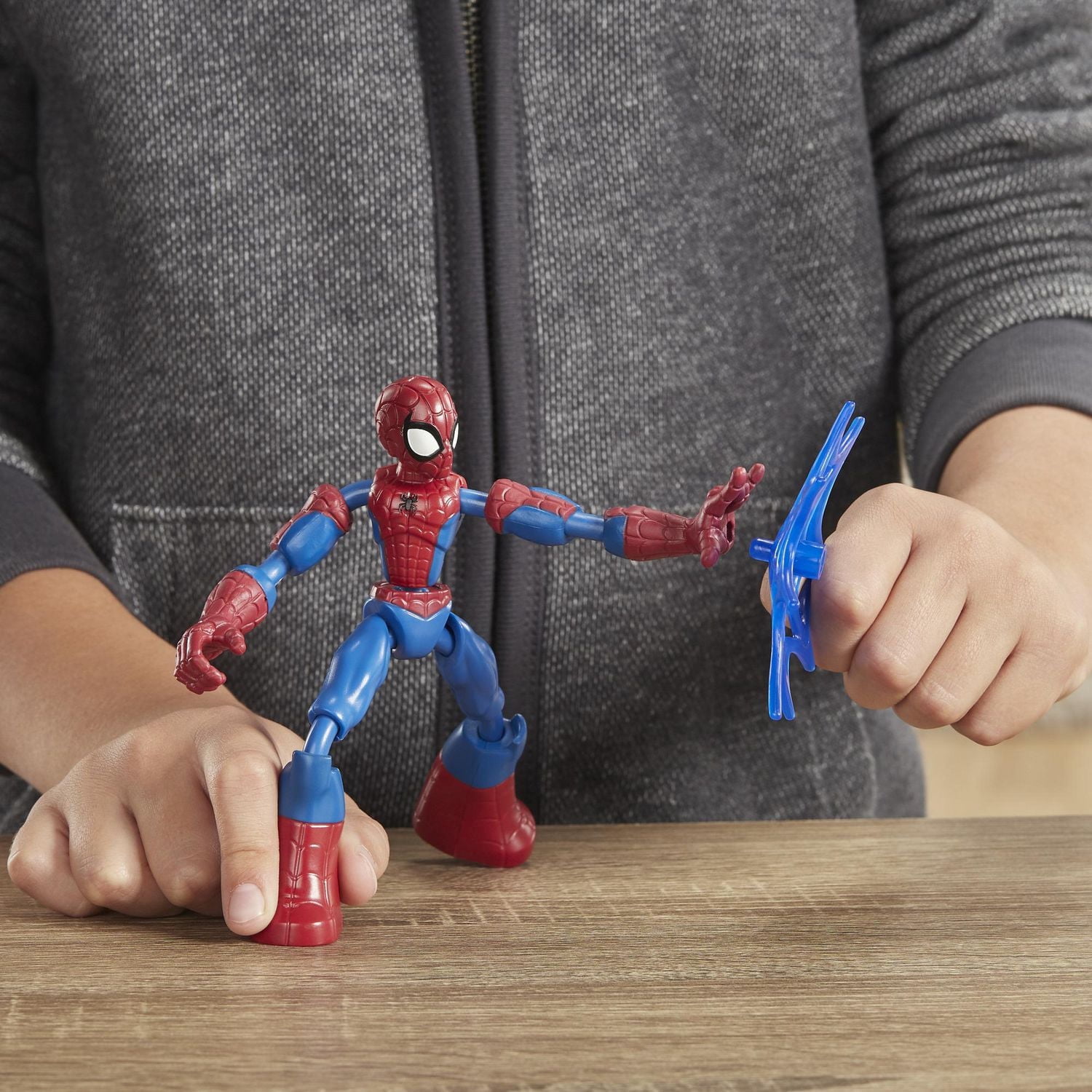 Marvel Spider-Man Bend and Flex - Figurine flexible Spider-Man de 15 cm, incluant accessoire