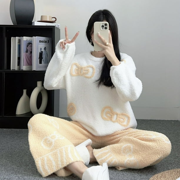 Pijamas suaves y frescos de otoño e invierno para mujer, forro de lana polar coral, pajarita gruesa, linda ropa para el hogar