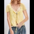 thumbnail image 4 of Blusa de Encaje con Lazo Frontal para Mujer, Transparente, de Corta, Cuello Redondo, Botones, Estilo Bohemio, con Volantes, Estilo Y2K Amarillo S, 4 of 8