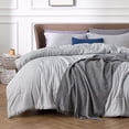 thumbnail image 1 of Juego de edredón Bedsure Queen, ropa de cama suave, gris, 3 piezas, 1 of 9