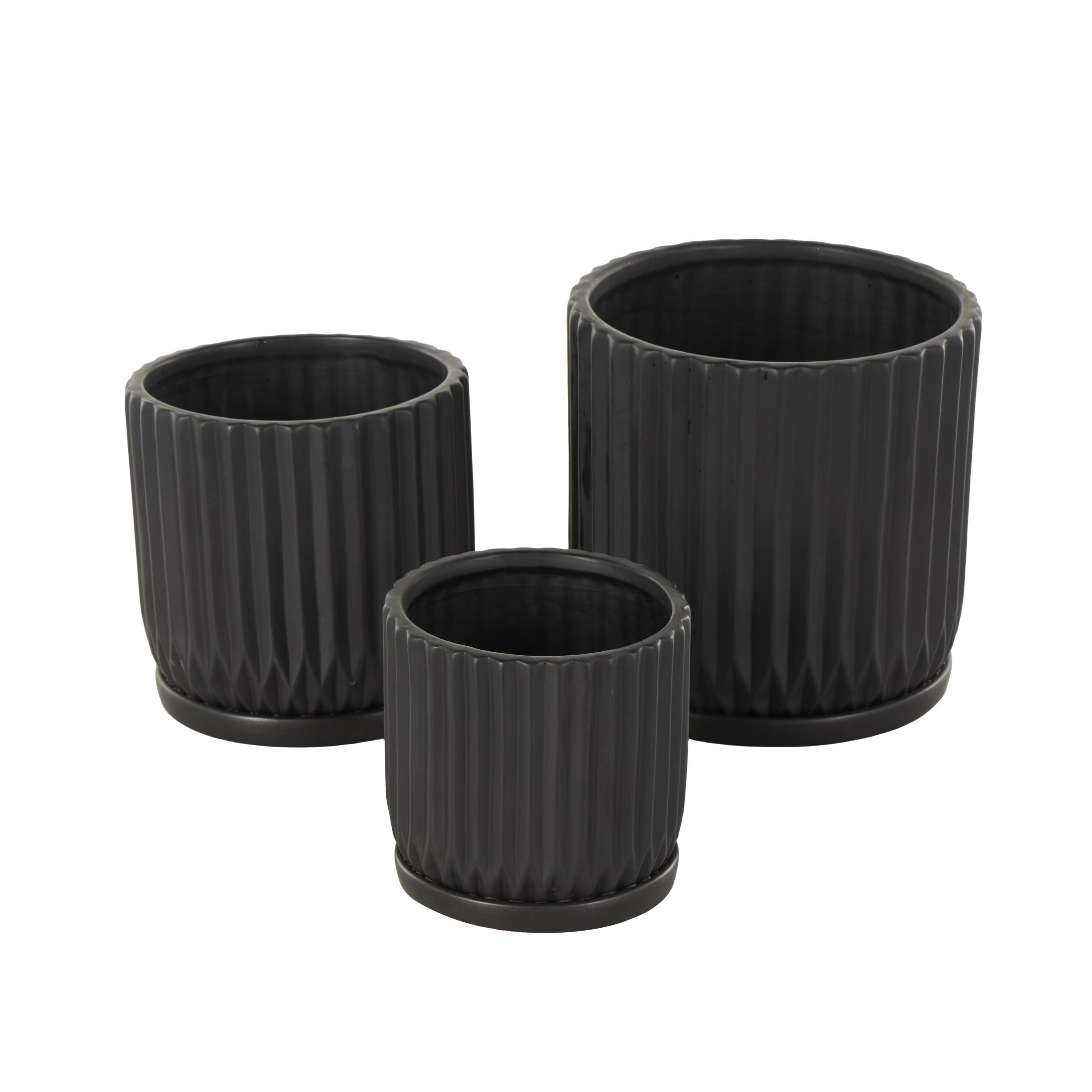 DecMode 8",7",5"H Ribbed Black Ceramic Planter with Attached Saucer (3 Count)