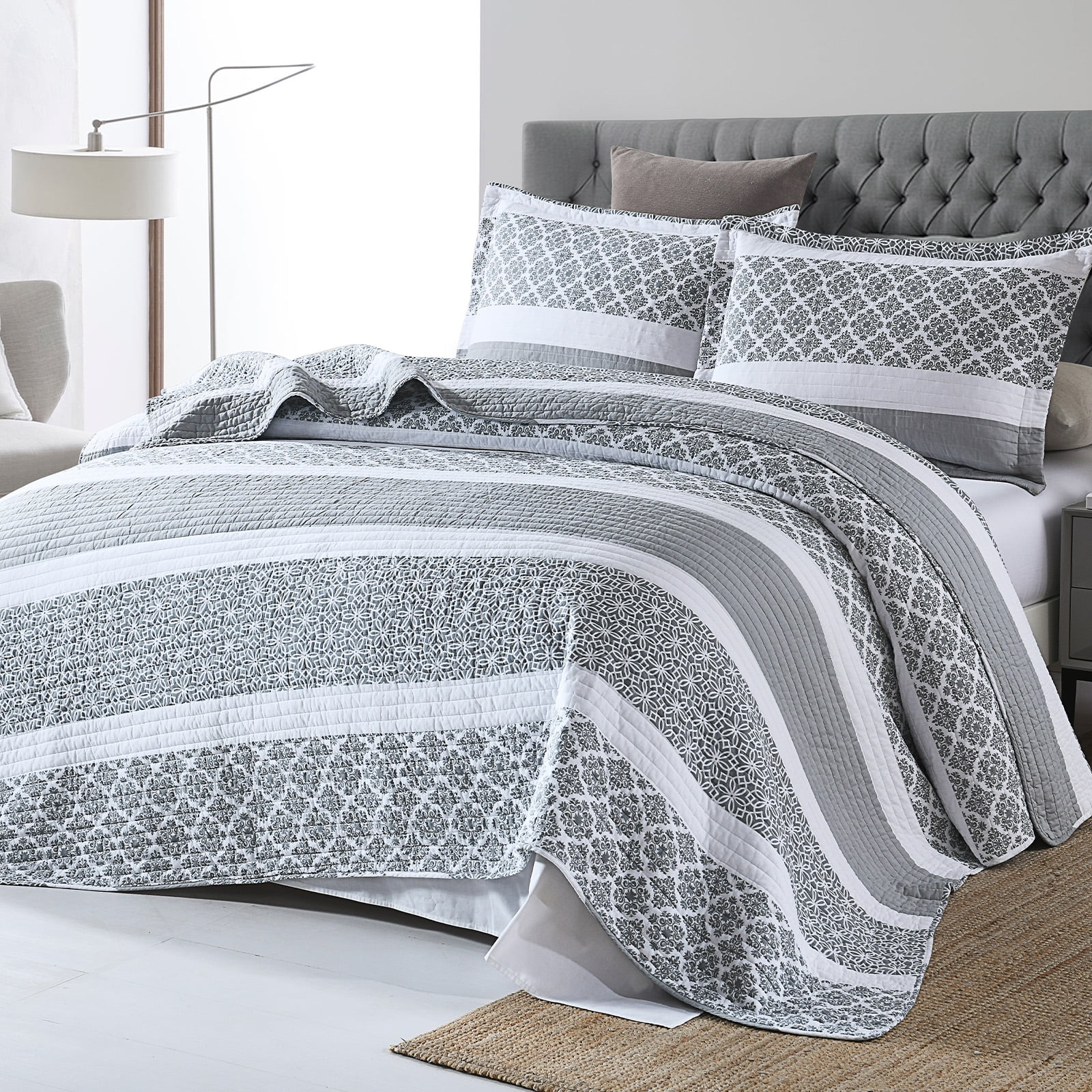 Gray(Grey)/White