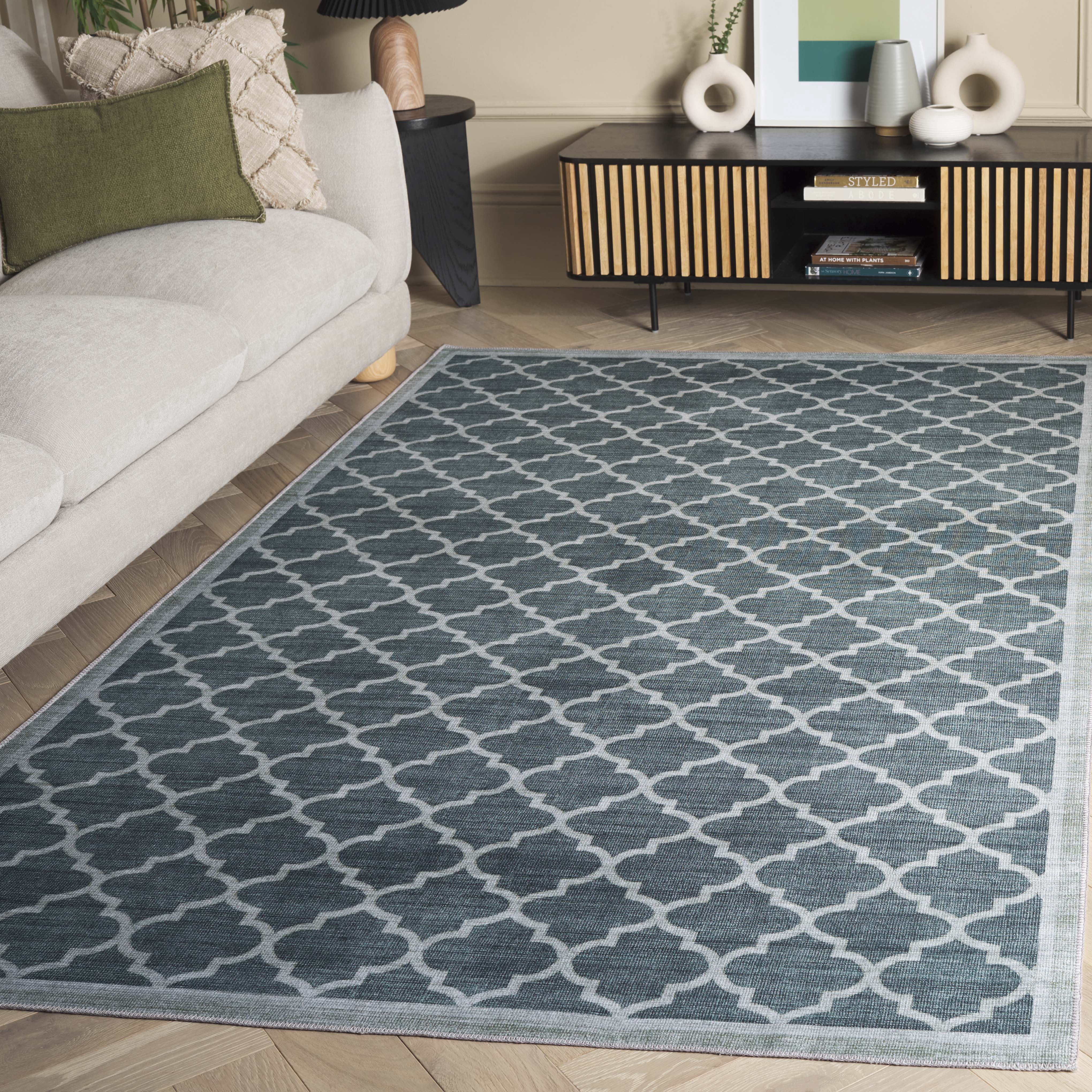 SAFAVIEH Arizona Shevon Trellis Polyester Machine Washable Area Rug, Green, 5' x 8'