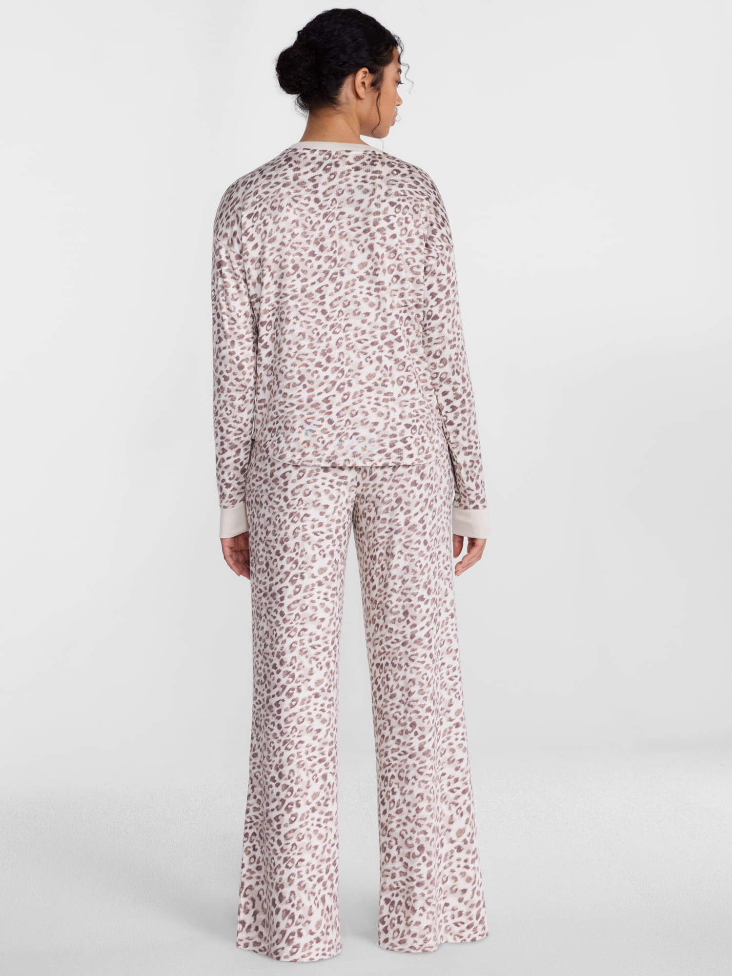 Joyspun Women's Cozy Lounge Collection Hacci Henley Top and Pants, 2-Piece Pajama Set, Sizes XS-3X