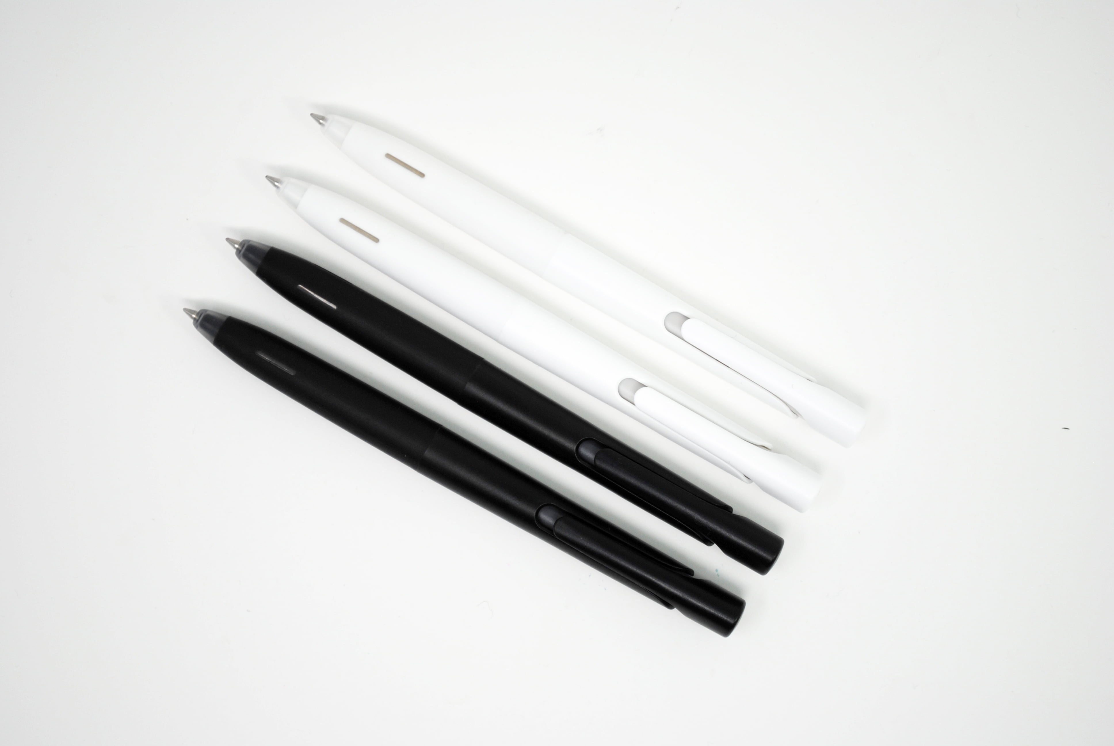 Zebra bLen Ballpoint Pen - 0.5 mm - White Body - Black Ink – Stationery  Space