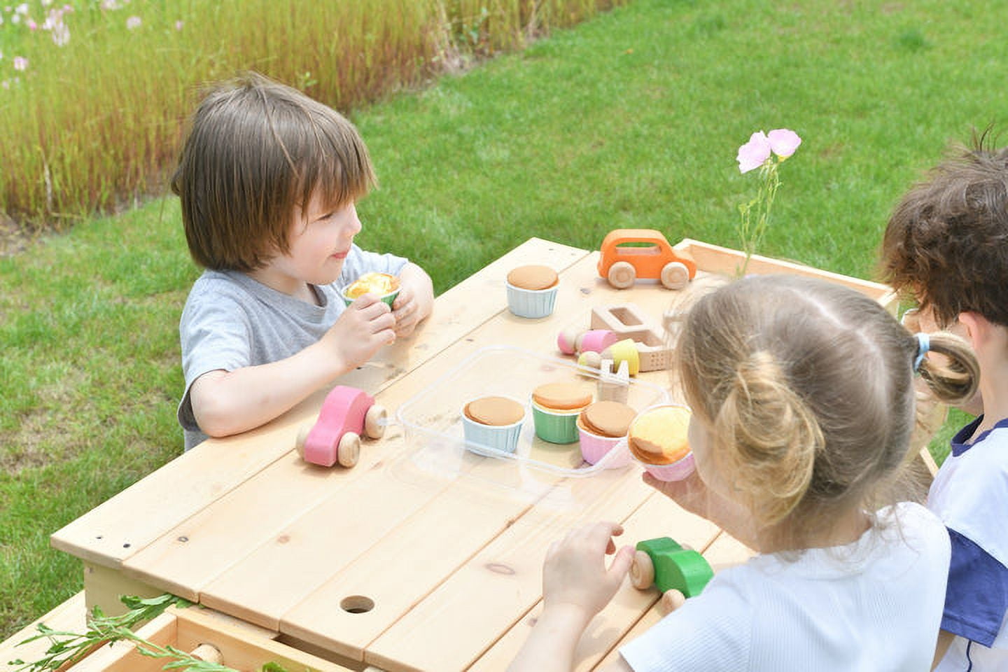 Mojave - Outdoor Picnic and Sand Table Playset