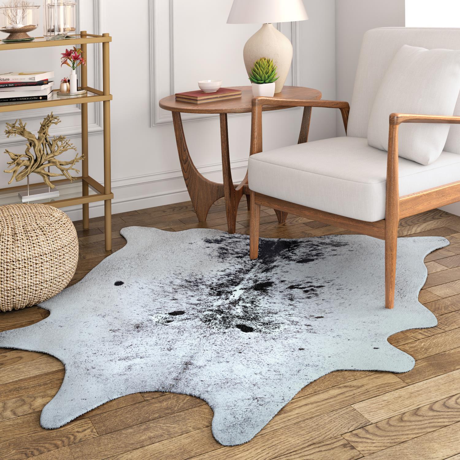Couristan Prairie Hides Alesund Ivory-Black Area Rug