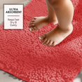 thumbnail image 4 of Juego de alfombras de baño Hearth & Harbor, felpilla, antideslizante, rosa, 43 x 61 cm, 4 of 8