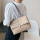 thumbnail image 3 of Bolsa Moda mujer PU cuero Messenger Bag Casual señoras cadena bolsos (caqui) JShteea Para Estrenar, 3 of 9