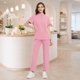thumbnail image 1 of Conjunto de uniforme de enfermera: blusa y pantalón quirúrgicos para el sector sanitario, cosmetología y peluquería de mascotas. Rosa S, 1 of 8