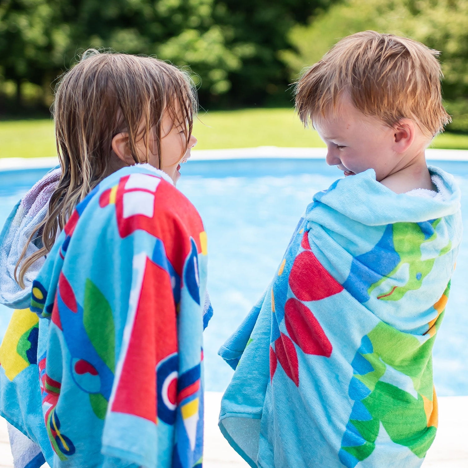 Wildkin Kids 100% Cotton Beach Towel for Boys and Girls (Dinosaur Land Blue)