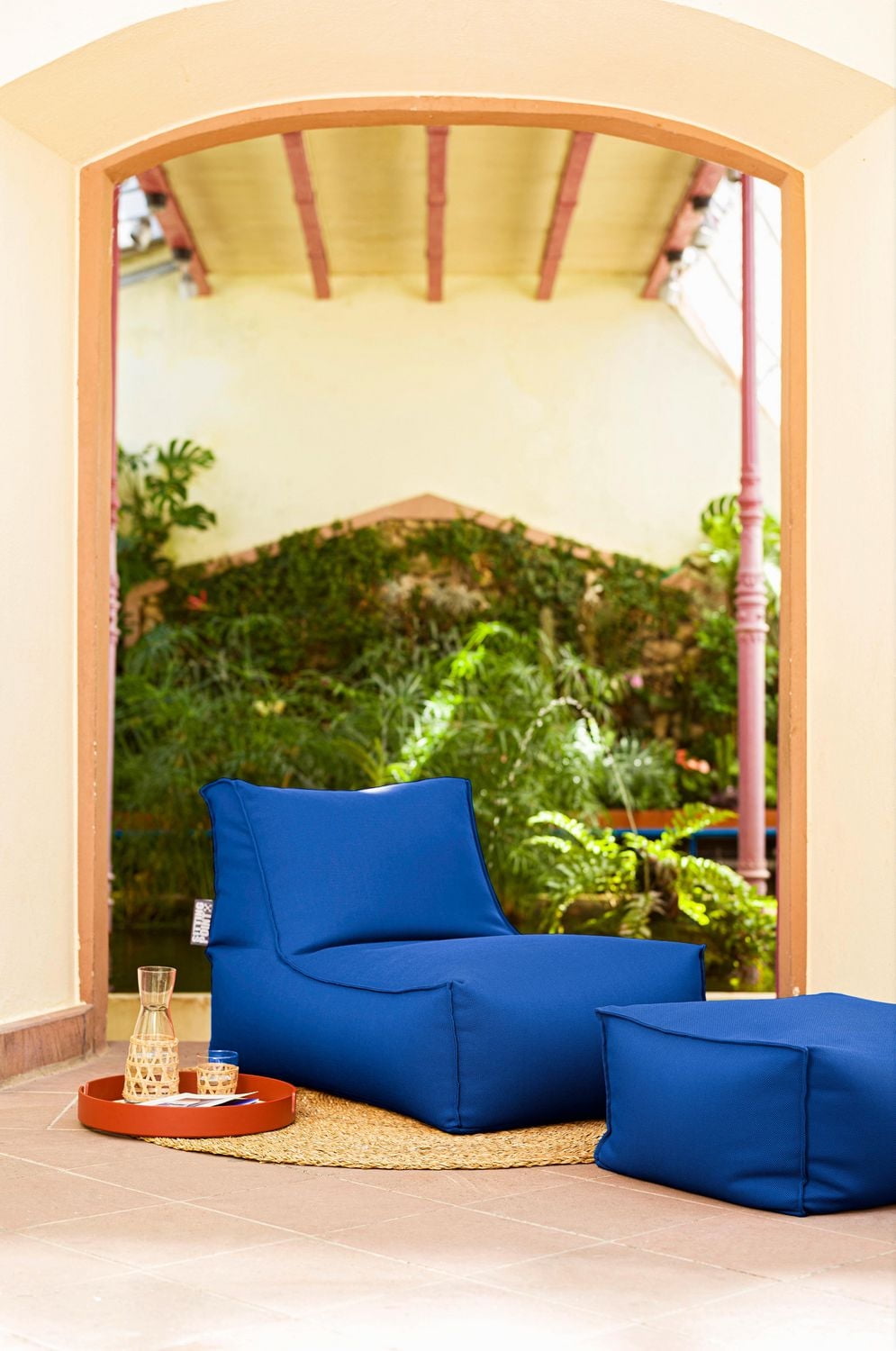 Fauteuil poire Gouchee Home Alpine Bleu – Fauteuil d'intérieur/extérieur hydrofuge avec rembourrage en billes de polystyrène haute densité, siège moderne et léger pour la piscine ou le salon