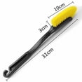 thumbnail image 3 of Cepillo de limpieza multifuncional de mango largo para neumáticos y llantas de automóviles, diseño ergonómico, materiales duraderos, ideal para mantenimiento y detallado automotriz., 3 of 7