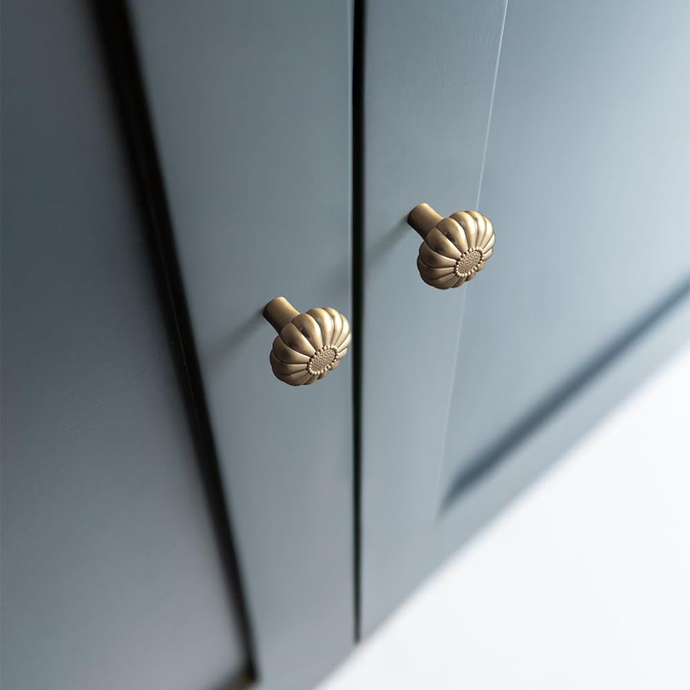 Goo-Ki 12 Pack Elegant Bloom Champagne Bronze Cabinet Knobs, Drawer Pulls for Kitchen, Dresser Cabinet Hardware, 1-1/4 Inches Diameter Handles