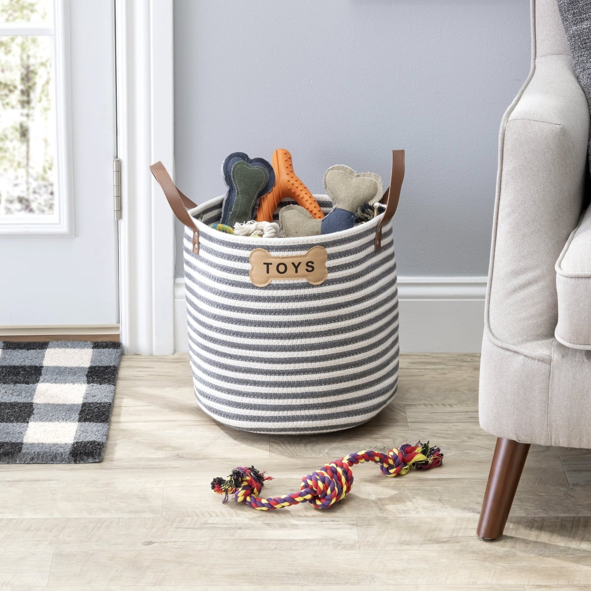 Park Life Designs Sienna pet Toy Basket w/ Handle - Dogs