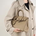 thumbnail image 2 of Bolso grande de platino con patrón de lichi, bolso de piel de vaca con capa superior de cuero genuino, bolso Kelly de gran capacidad, nueva tendencia 2025, 2 of 5
