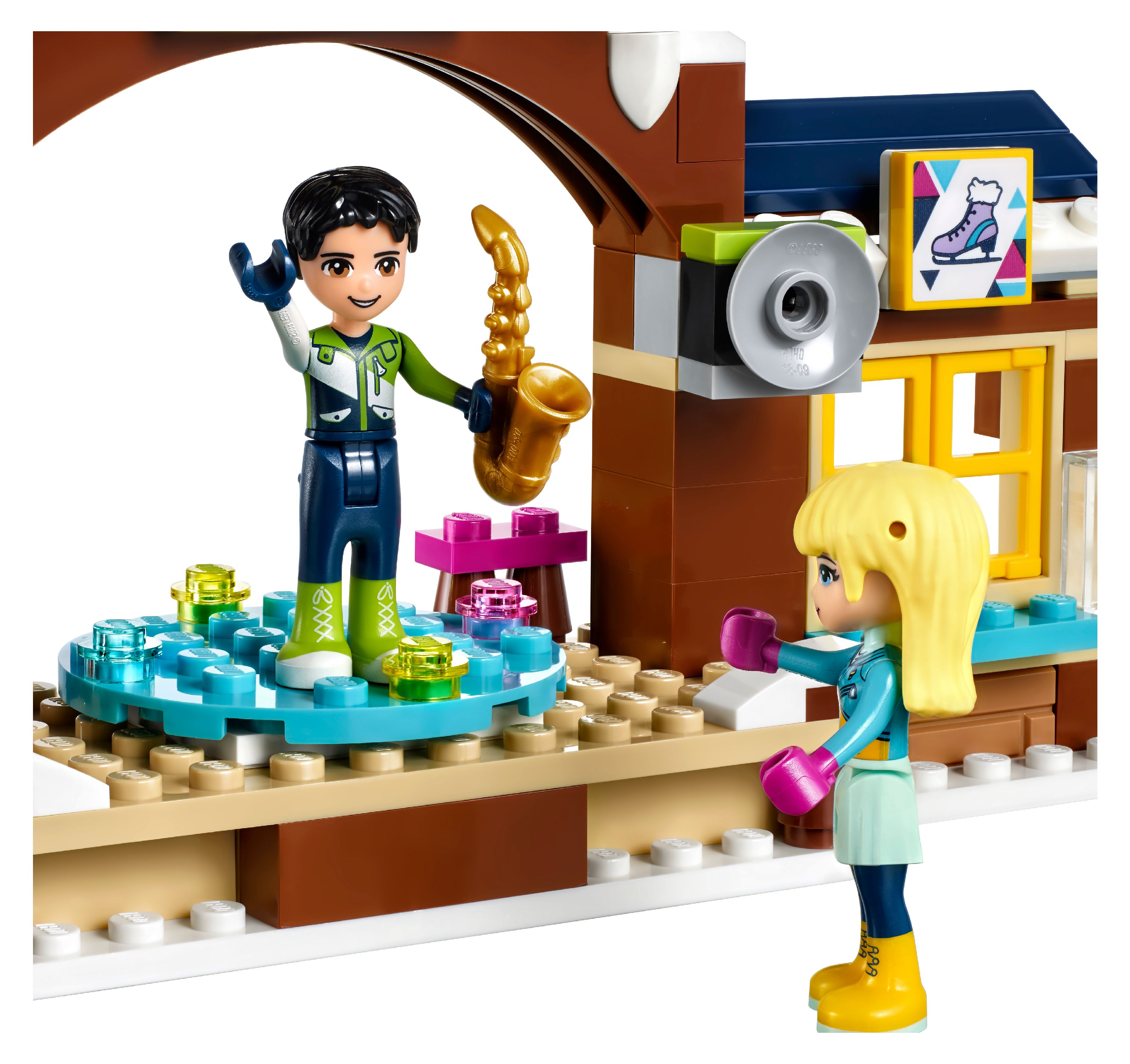 LEGO Friends Snow Resort Ice Rink 41322 (307 Pieces) - image 2 of 6