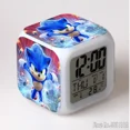 thumbnail image 3 of Reloj despertador con luz LED de 8 x 8 x 8 cm con diseño de Sonic the Hedgehog, Sonic the Sonic Boy, creativo, para estudiantes, con pantalla de hora, semana y mes, 3 of 5