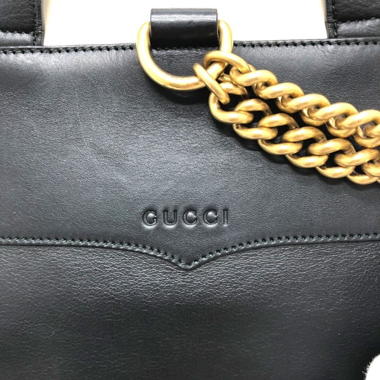 Pre-Owned GUCCI 432266 Studded Animalier Backpack in Black  display picture 2