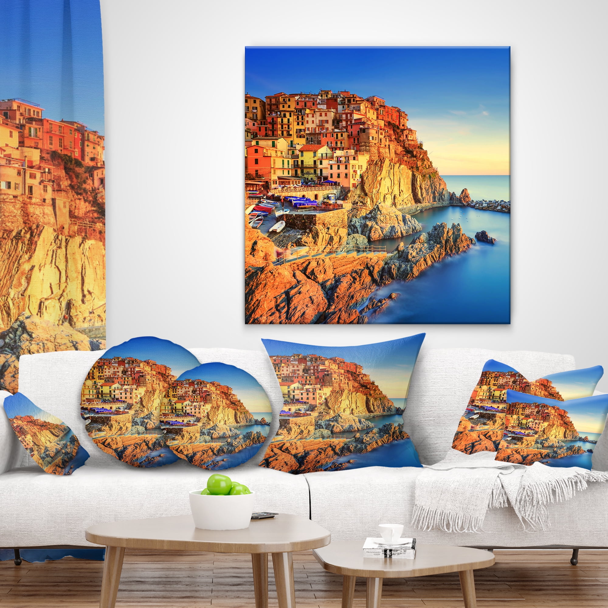 Designart Manarola Village View At Sunset - Beach Photo Throw Pillow - 18x18