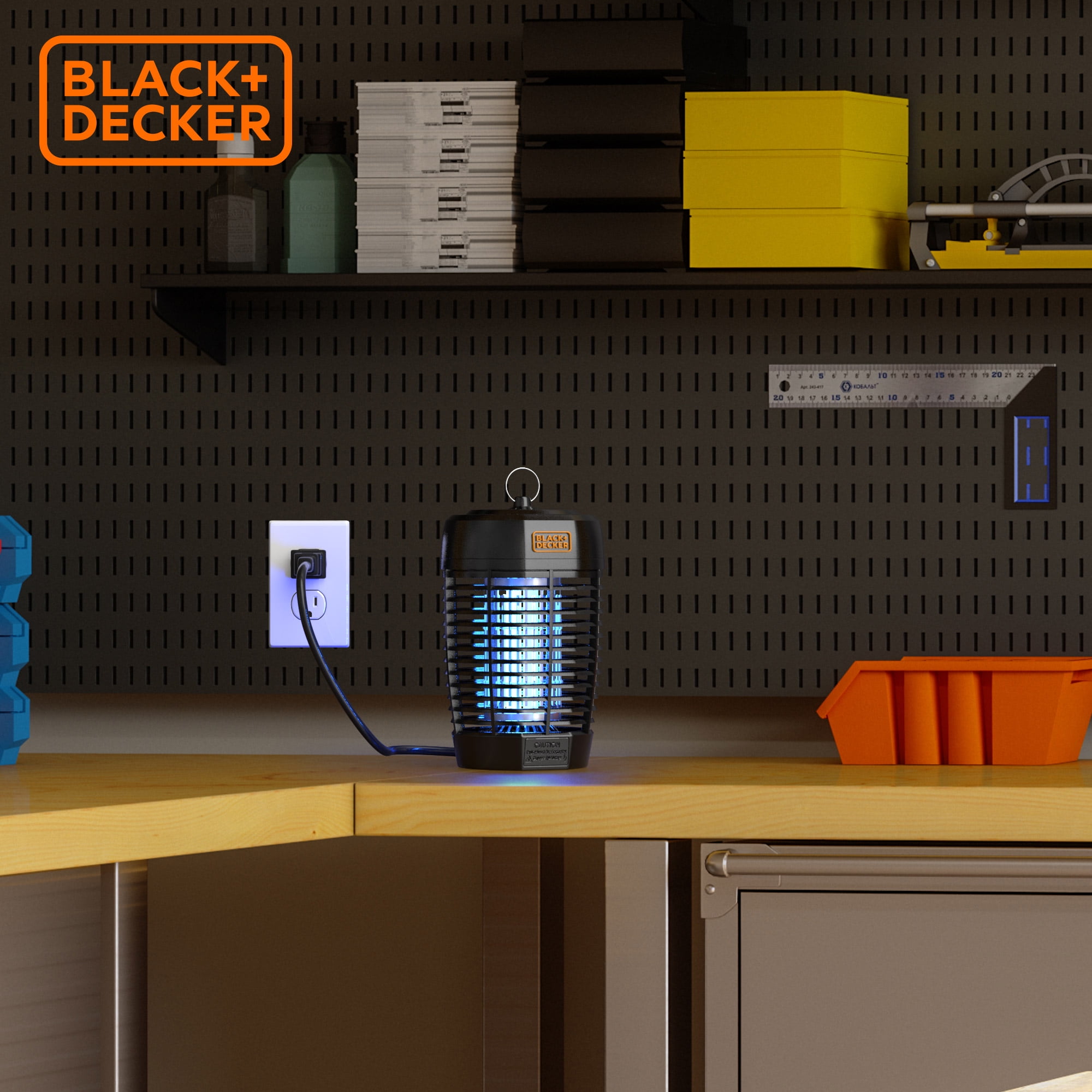 BLACK+DECKER 7-Watt Indoor and Outdoor Electric Bug Trap BDPC973 - The Home  Depot
