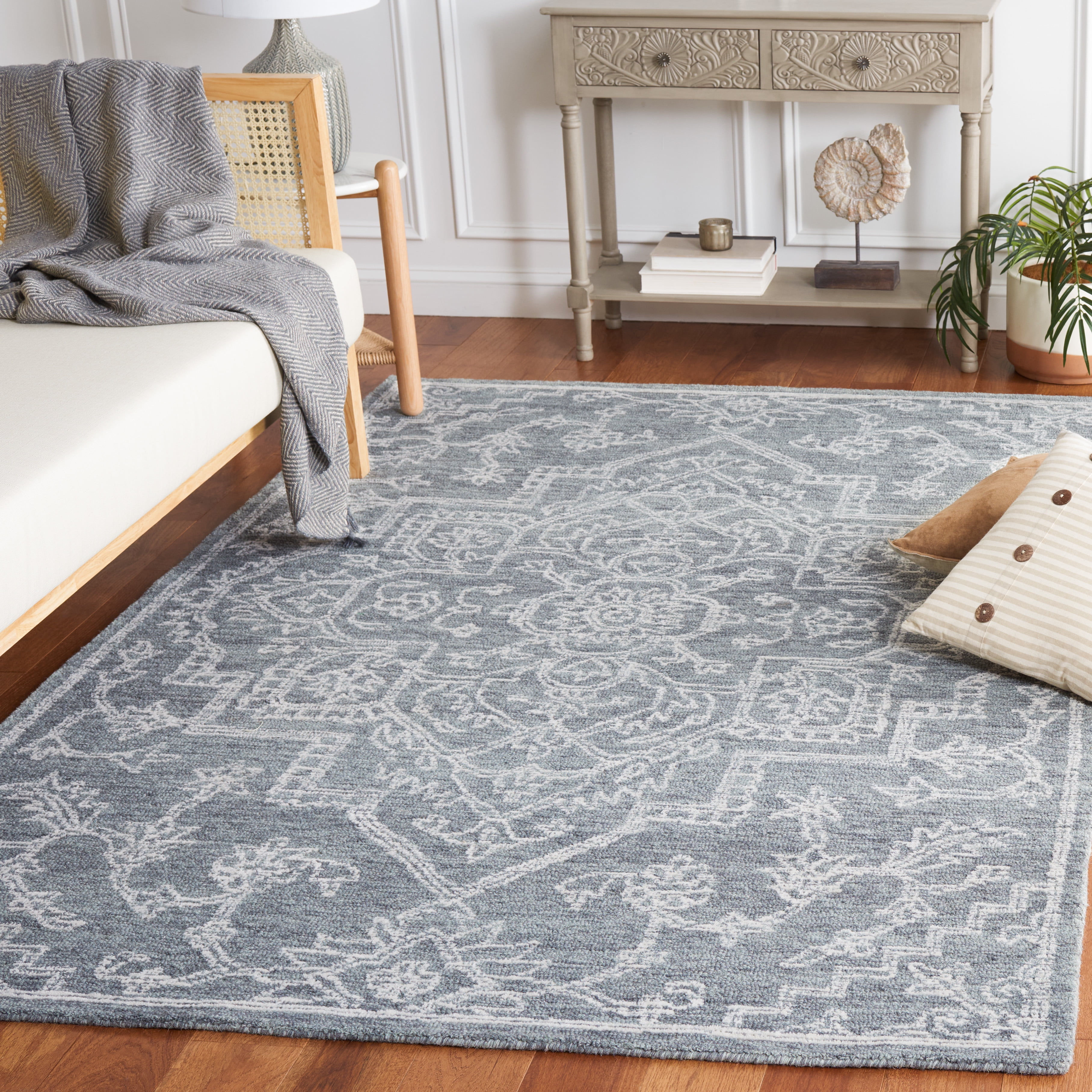 SAFAVIEH Micro-Loop Austen Medallion Area Rug, Grey/Ivory, 6' x 9'