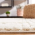thumbnail image 4 of SAFAVIEH Urban Drew High Low Trellis with Fringe Area Rug, Ivory, 9' x 12', 4 of 8