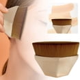 thumbnail image 2 of Brocha para base bronceadora para rostro y cuerpo. Brocha para base bronceadora. Brocha de maquillaje perfecta para una cobertura suave y uniforme., 2 of 7