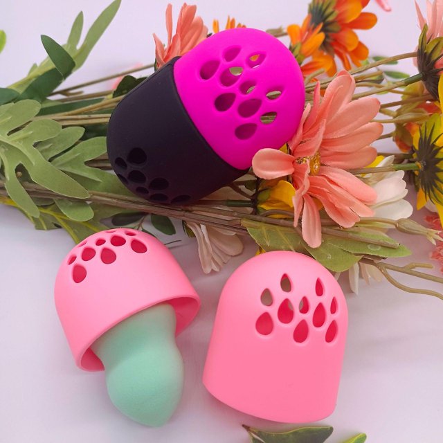 Juego de esponja de maquillaje y estuche de viaje lindo, soporte protector de transporte de silicona suave, licuadora de esponja de maquillaje (2 piezas, negro + rojo rosa) ShuxiuWang 8390613542595