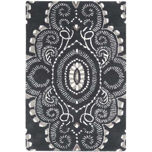 Safavieh Wyndham Accent Rug in Dark Grey / Ivory