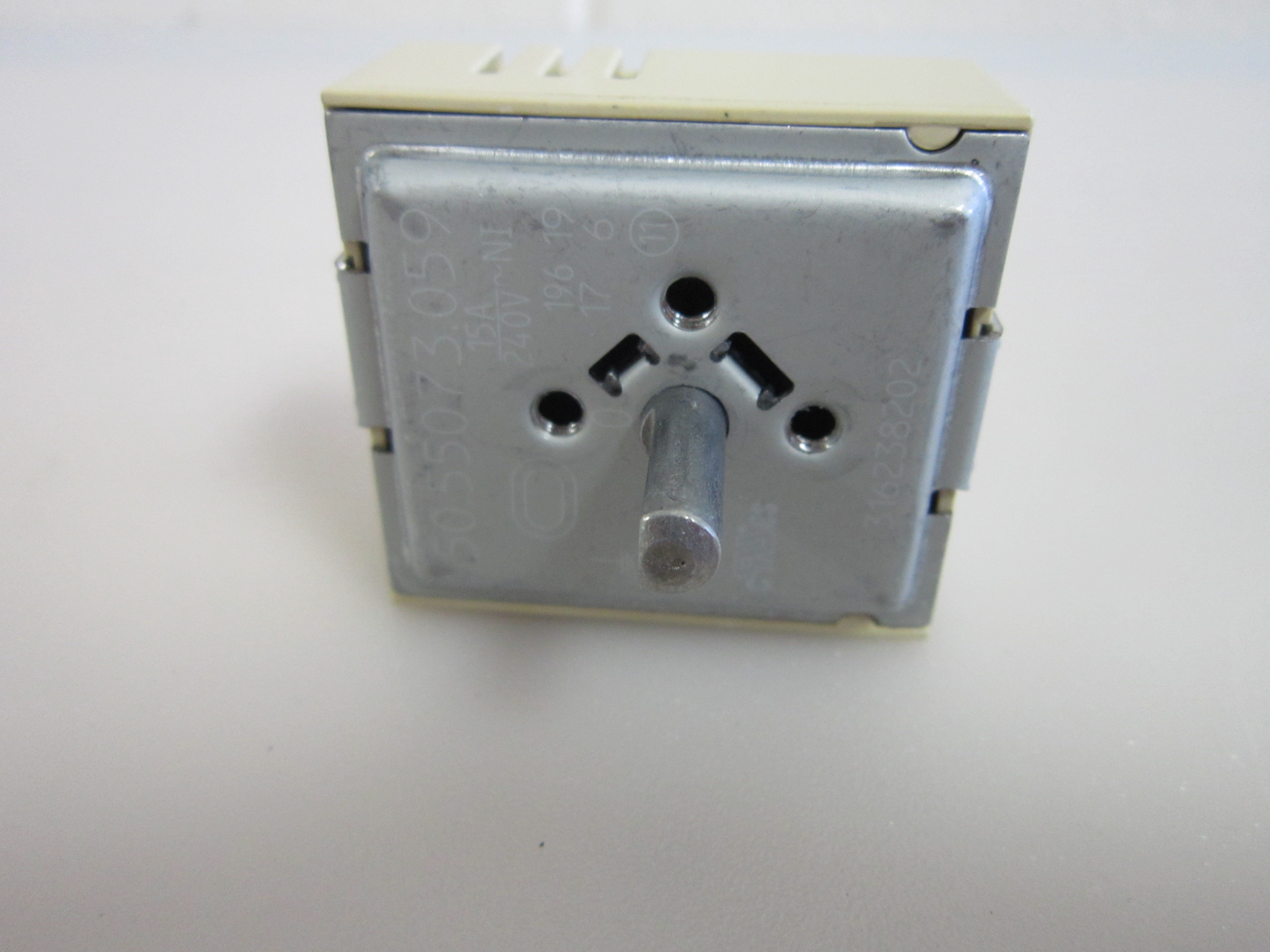 Frigidaire LFEF3054TFH Oven Dual Surface Element Switch 316238202