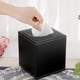 thumbnail image 1 of Caja de pañuelos de piel sintética cuadrada, soporte para servilletas de gran tamaño, dispensador de caja de papel de bombeo, soporte para pañuelos faciales con parte inferior magnética (neg, 1 of 5