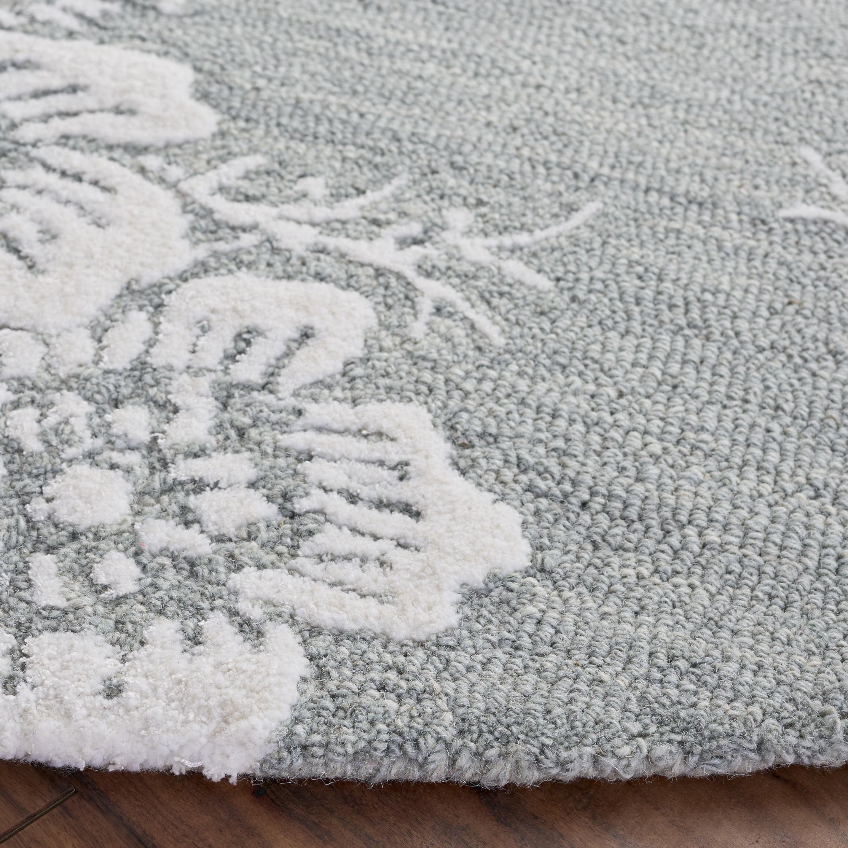 Safavieh Glamour Declan Floral Area Rug, Blue/Ivory, 6' x 6' Round